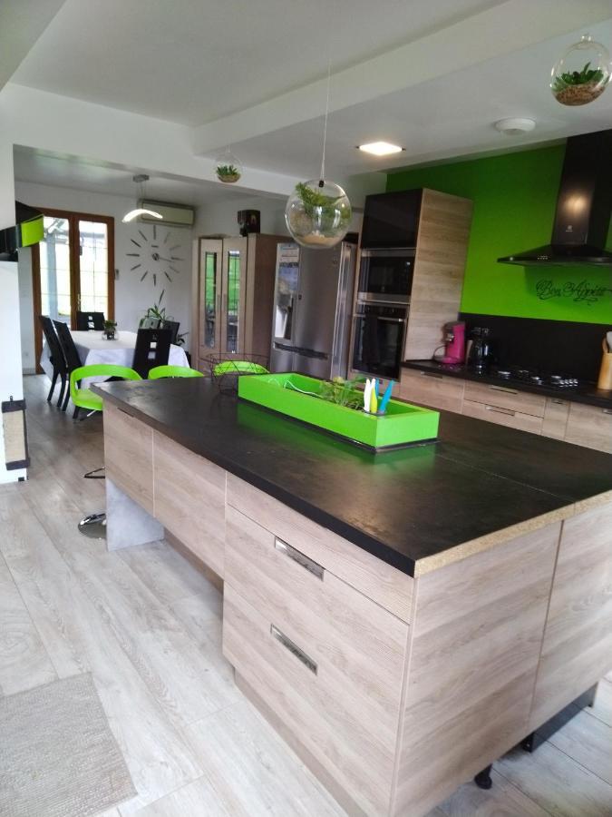 Agreable Chambre Double Avec Salle D'Eau Privative Le Mesnil-Theribus ภายนอก รูปภาพ