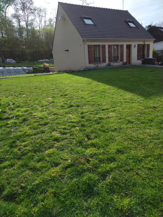 Agreable Chambre Double Avec Salle D'Eau Privative Le Mesnil-Theribus ภายนอก รูปภาพ
