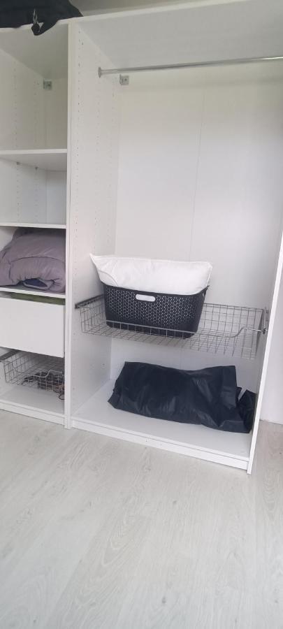 Agreable Chambre Double Avec Salle D'Eau Privative Le Mesnil-Theribus ภายนอก รูปภาพ